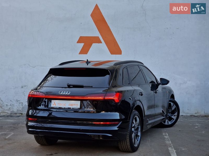 Позашляховик / Кросовер Audi e-tron 2021 в Одесі