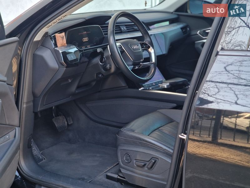 Позашляховик / Кросовер Audi e-tron 2021 в Одесі