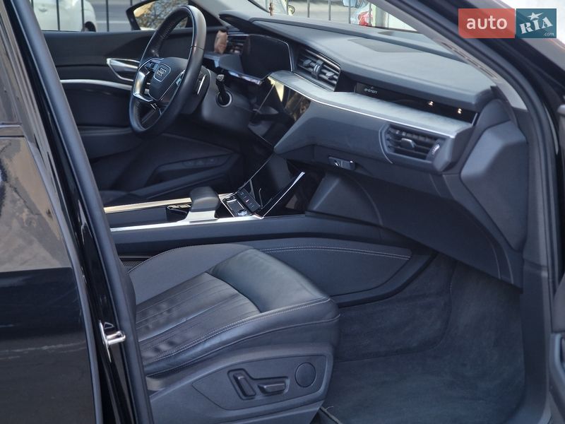 Позашляховик / Кросовер Audi e-tron 2021 в Одесі
