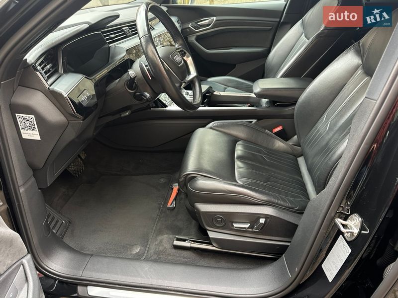 Позашляховик / Кросовер Audi e-tron 2019 в Івано-Франківську фото 26 Позашляховик / Кросовер Audi e-tron 2019 в Івано-Франківську
