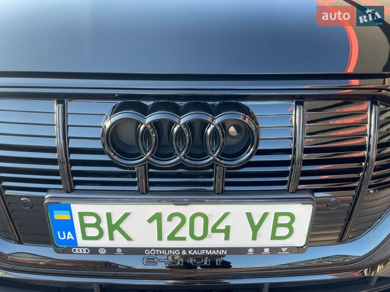 Позашляховик / Кросовер Audi e-tron 2021 в Рівному