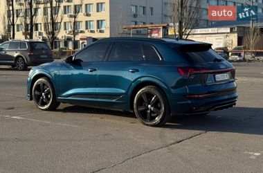 Внедорожник / Кроссовер Audi e-tron 2019 в Киеве