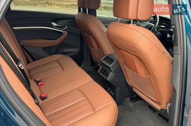 Внедорожник / Кроссовер Audi e-tron 2019 в Киеве