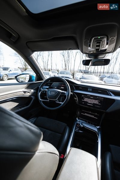 Внедорожник / Кроссовер Audi e-tron 2020 в Львове
