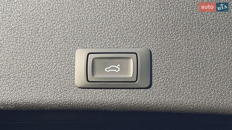 Позашляховик / Кросовер Audi e-tron 2020 в Києві
