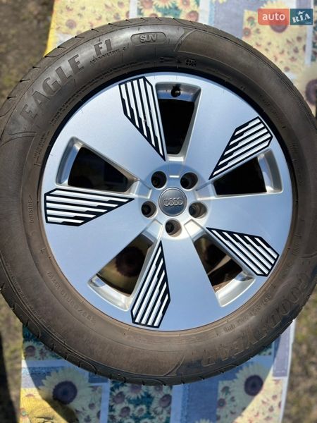 Внедорожник / Кроссовер Audi e-tron 2020 в Броварах фото 23 Внедорожник / Кроссовер Audi e-tron 2020 в Броварах