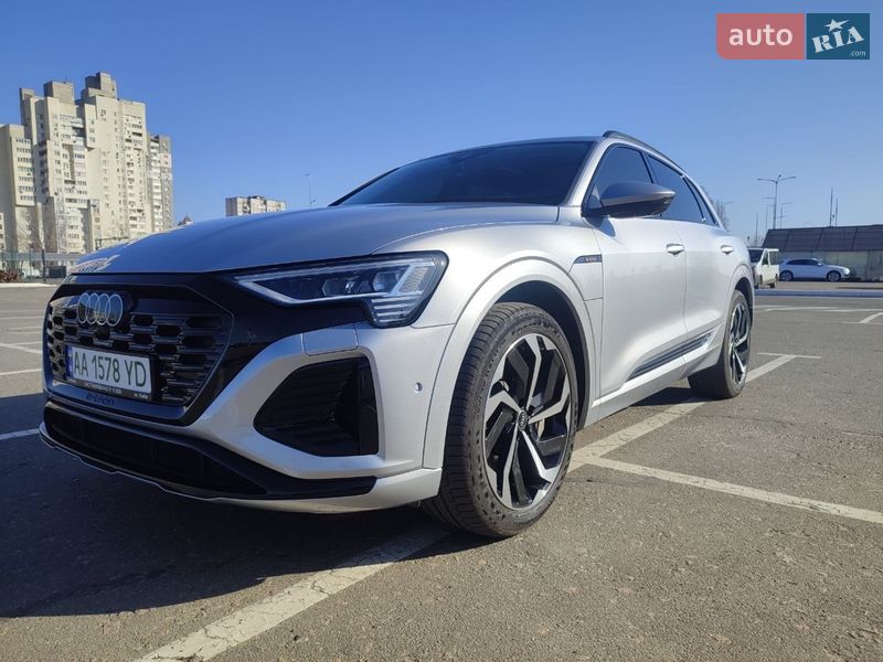 Внедорожник / Кроссовер Audi e-tron 2020 в Киеве
