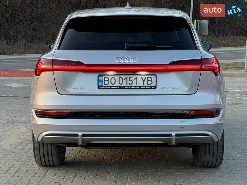 Внедорожник / Кроссовер Audi e-tron 2021 в Тернополе