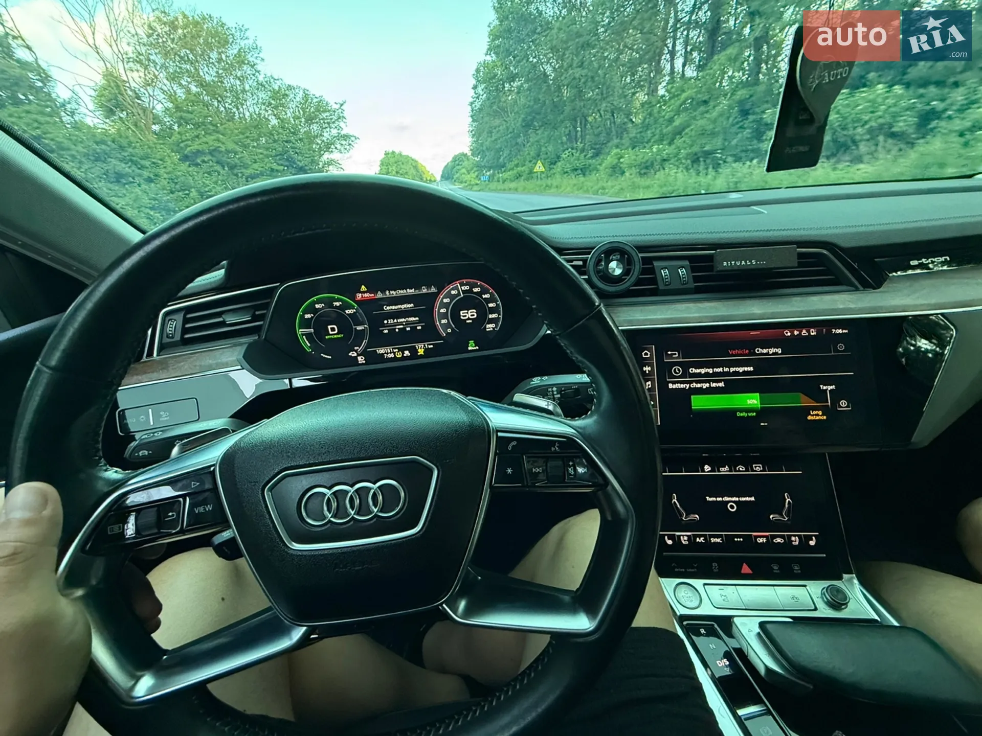 2019 Audi e-tron - мініатюра 6