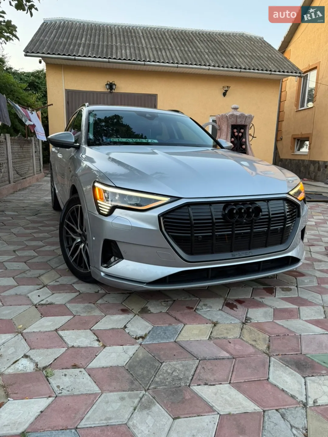 2019 Audi e-tron - мініатюра 10