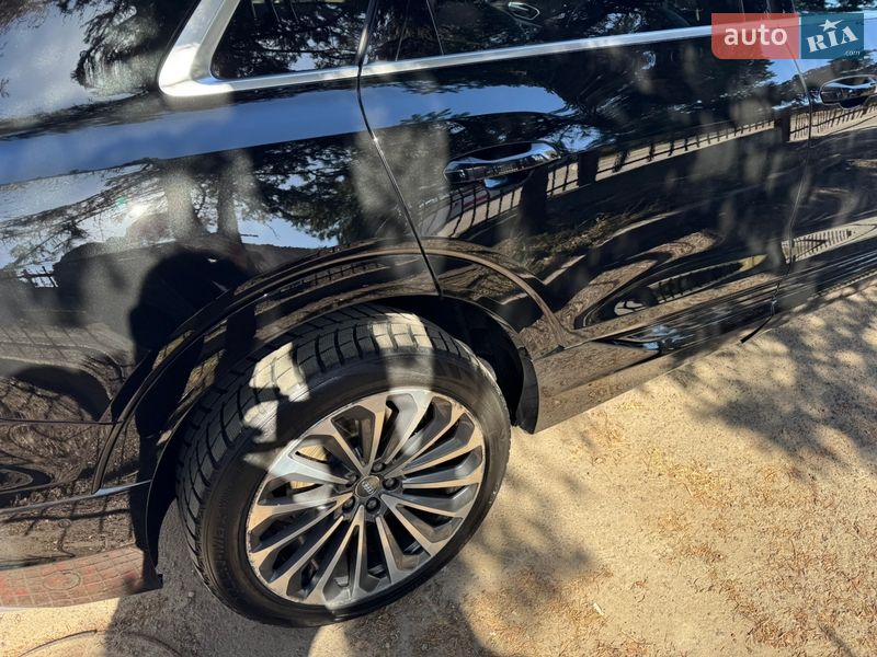 Внедорожник / Кроссовер Audi e-tron 2019 в Львове