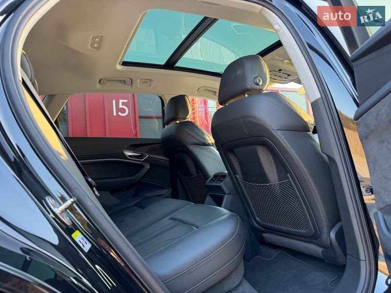 Внедорожник / Кроссовер Audi e-tron 2021 в Львове фото 40 Внедорожник / Кроссовер Audi e-tron 2021 в Львове