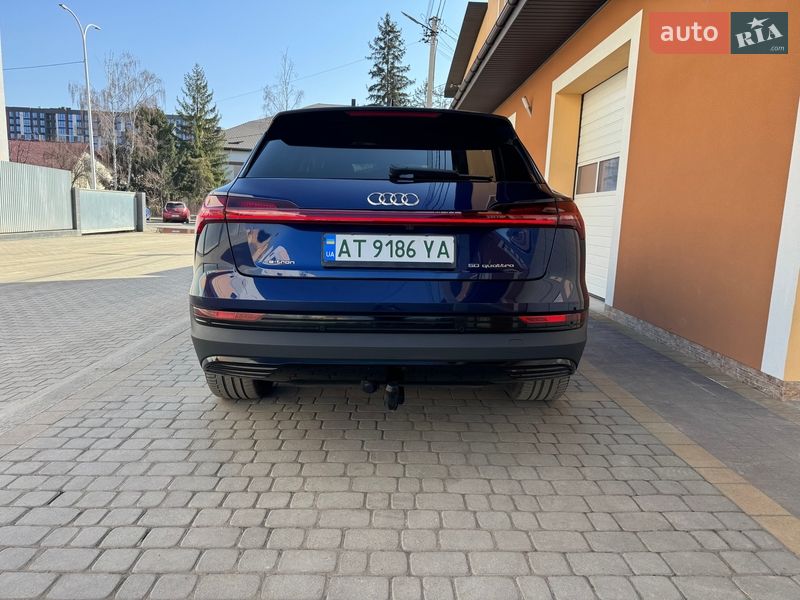 Позашляховик / Кросовер Audi e-tron 2020 в Івано-Франківську