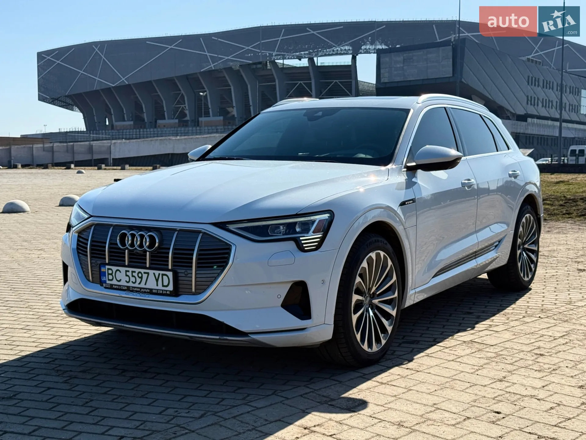 2019 Audi e-tron - фото 1