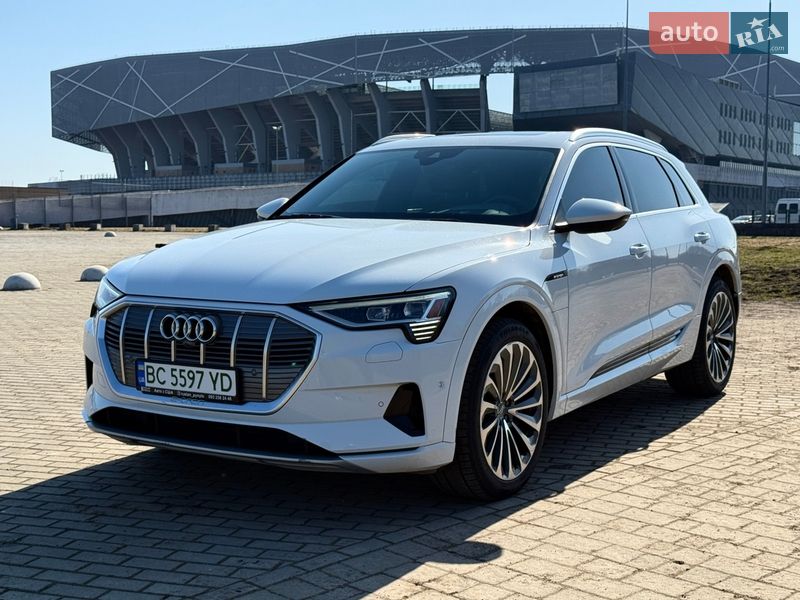 Audi e-tron 2019