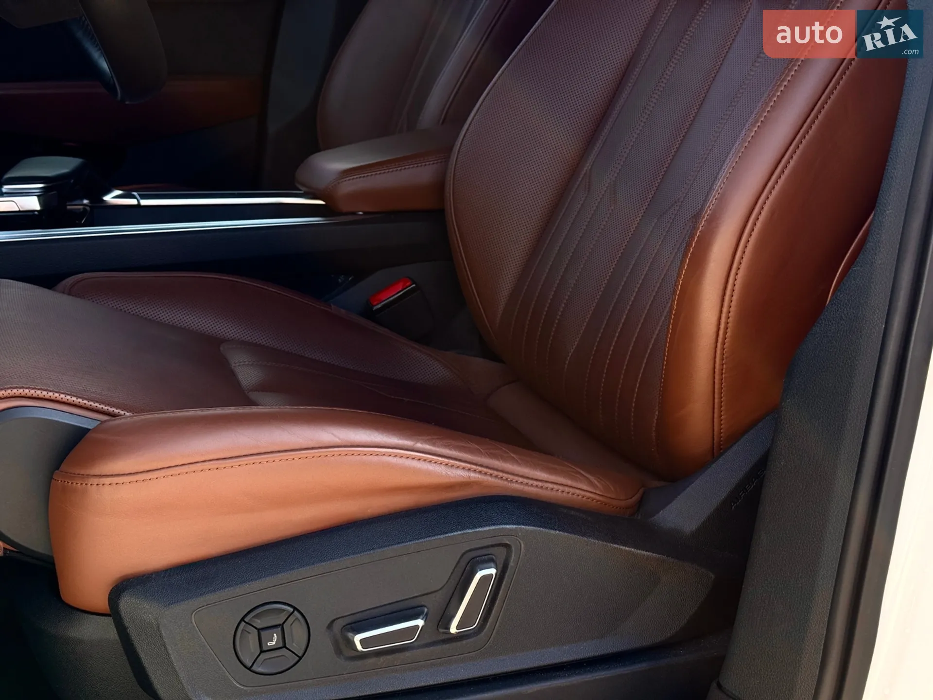 2019 Audi e-tron - мініатюра 21