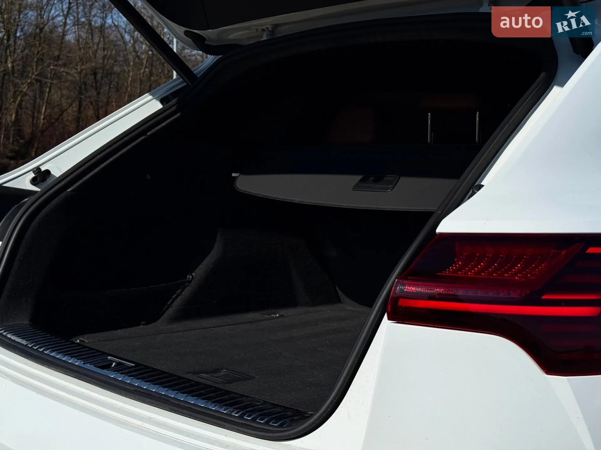 2019 Audi e-tron - мініатюра 40