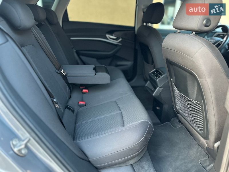 Внедорожник / Кроссовер Audi e-tron 2020 в Бродах