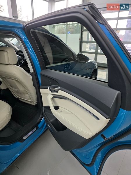 Позашляховик / Кросовер Audi e-tron 2019 в Дніпрі