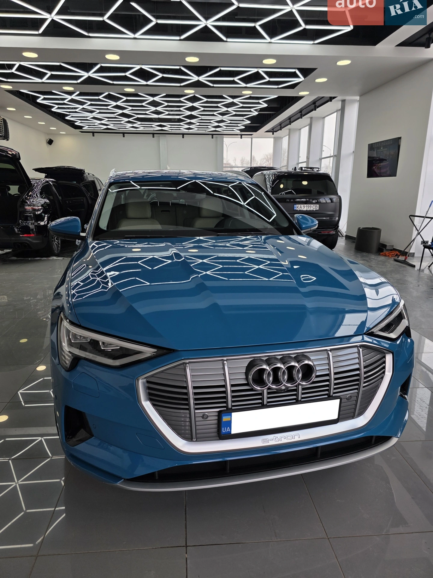 2019 Audi e-tron - мініатюра 4