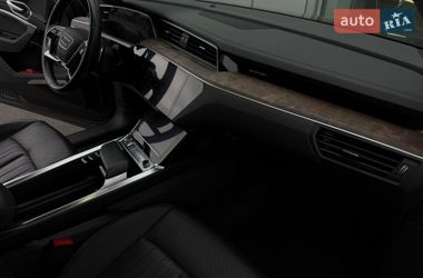 Внедорожник / Кроссовер Audi e-tron 2019 в Харькове