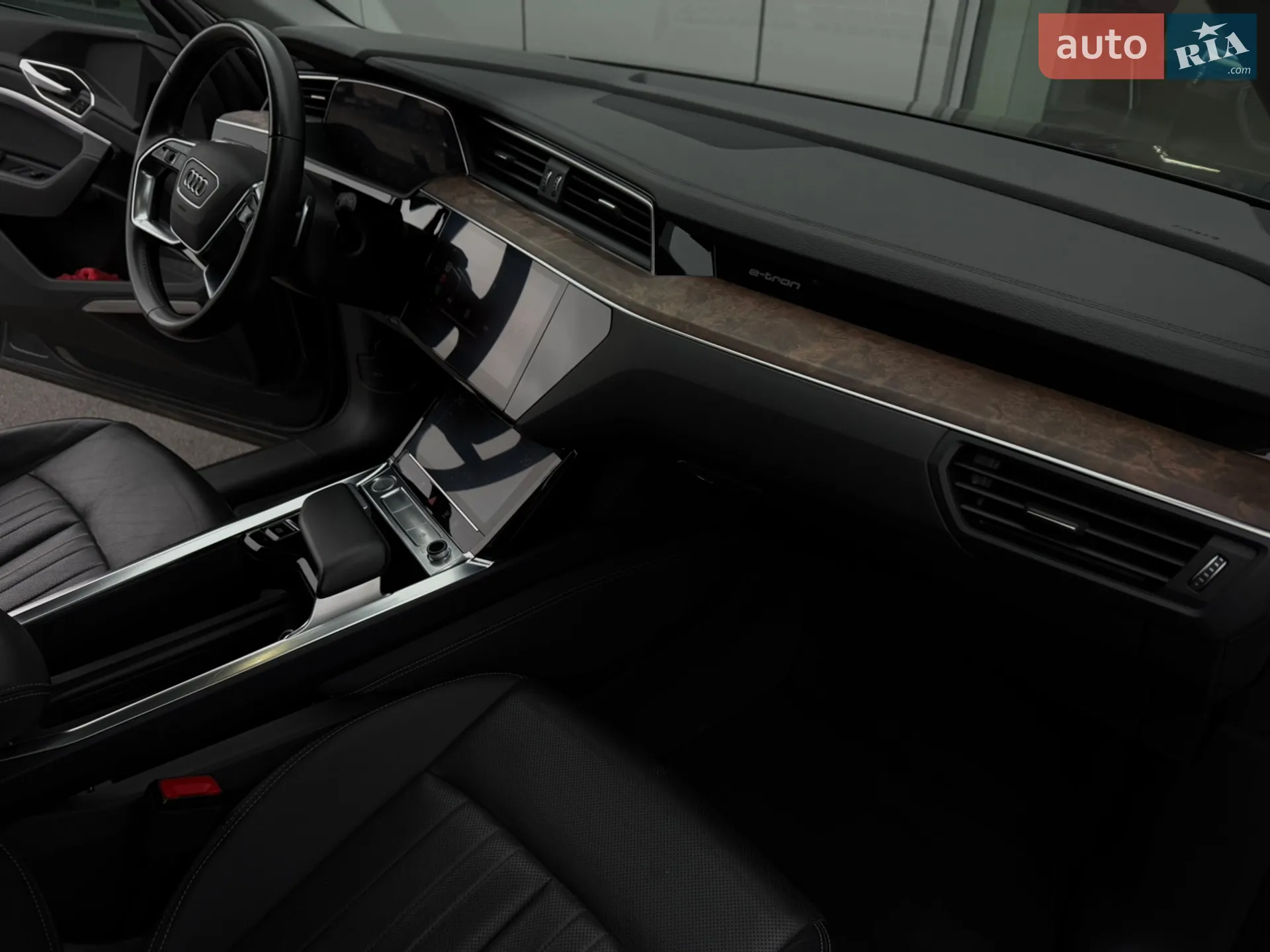 2019 Audi e-tron - мініатюра 18