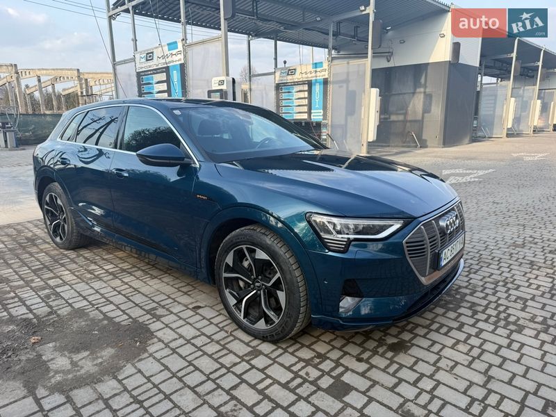 Внедорожник / Кроссовер Audi e-tron 2021 в Луцке