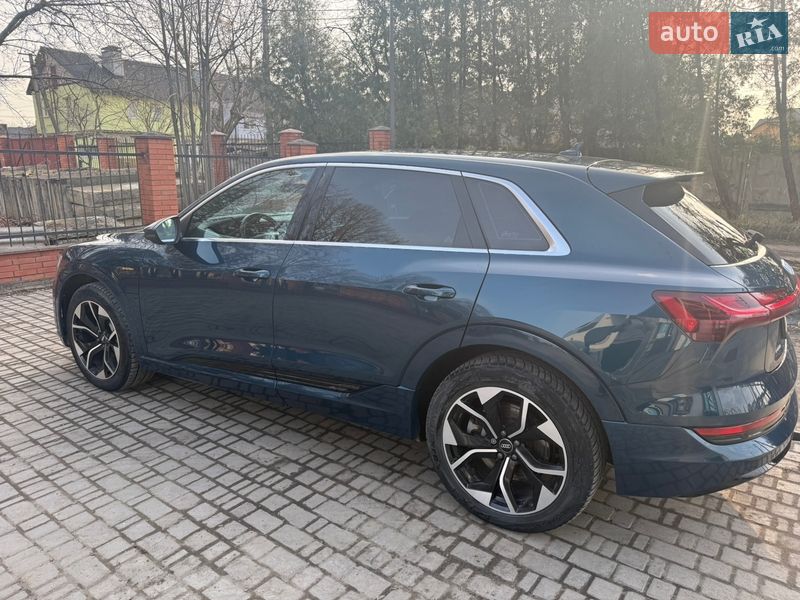 Внедорожник / Кроссовер Audi e-tron 2021 в Луцке