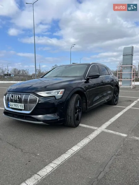 Audi e-tron