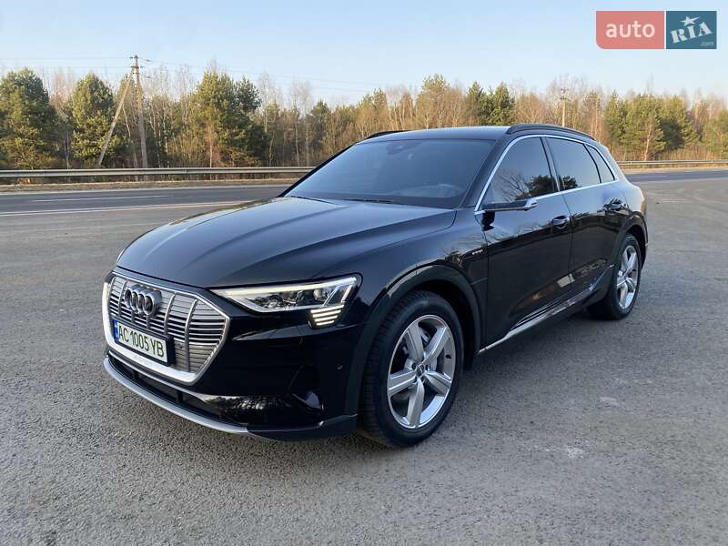 Audi e-tron 2019