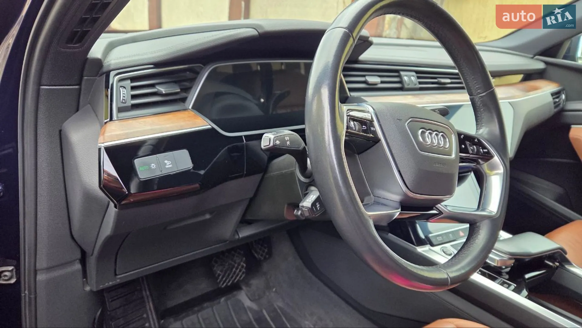 2020 Audi e-tron - мініатюра 19