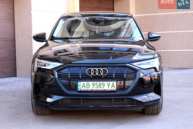 Позашляховик / Кросовер Audi e-tron 2021 в Вінниці