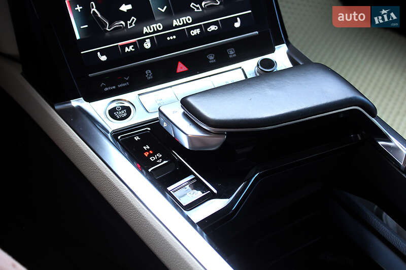 Позашляховик / Кросовер Audi e-tron 2021 в Вінниці