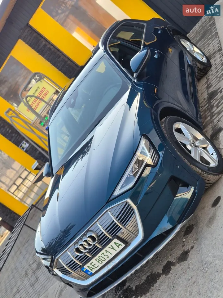 2021 Audi e-tron - мініатюра 41