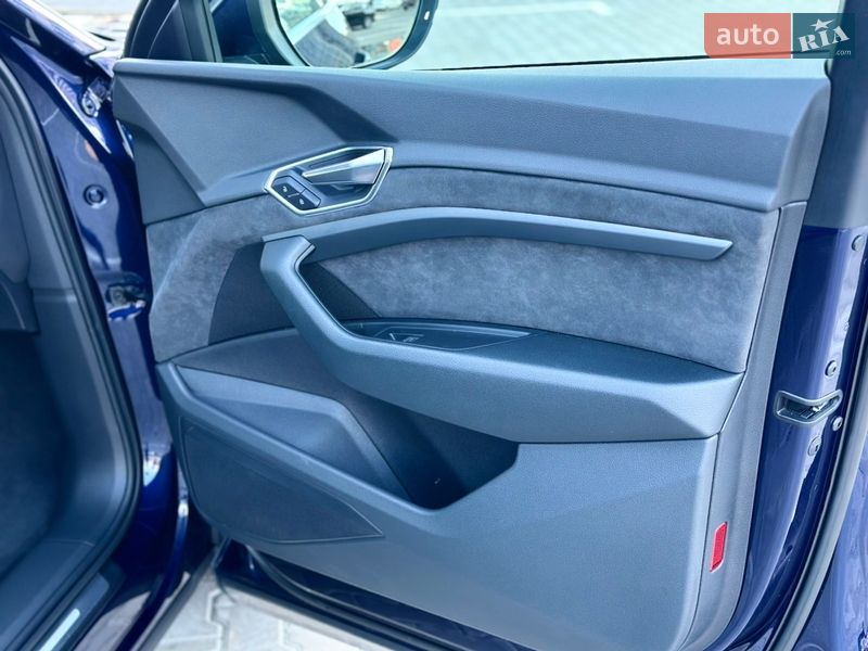 Внедорожник / Кроссовер Audi e-tron 2019 в Киеве фото 47 Внедорожник / Кроссовер Audi e-tron 2019 в Киеве