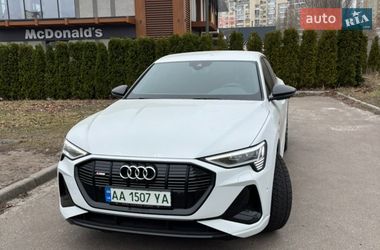 Внедорожник / Кроссовер Audi e-tron 2020 в Киеве