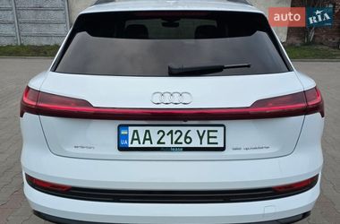 Внедорожник / Кроссовер Audi e-tron 2019 в Киеве