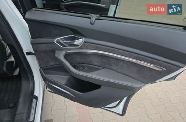 Внедорожник / Кроссовер Audi e-tron 2019 в Киеве