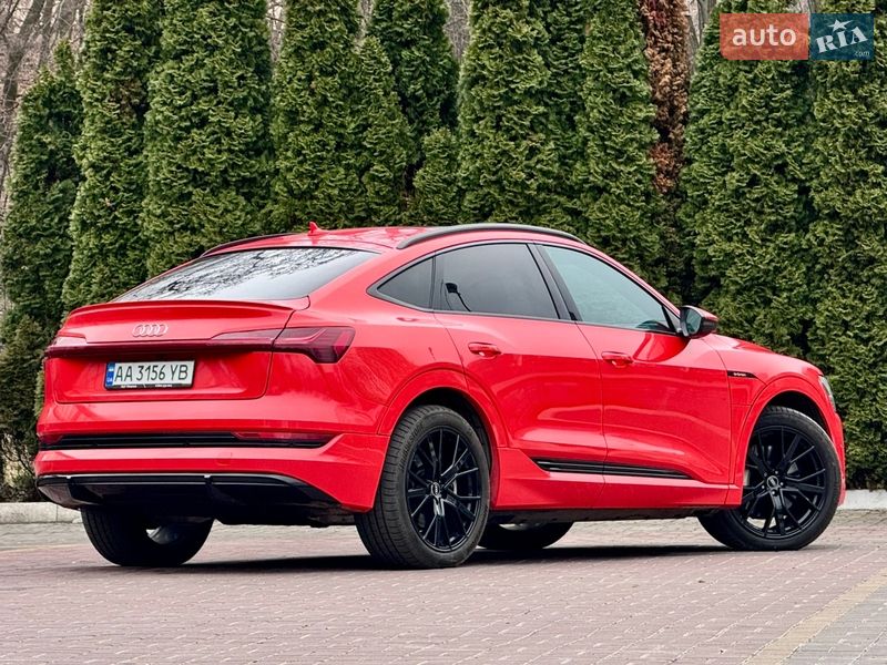 Внедорожник / Кроссовер Audi e-tron 2021 в Киеве