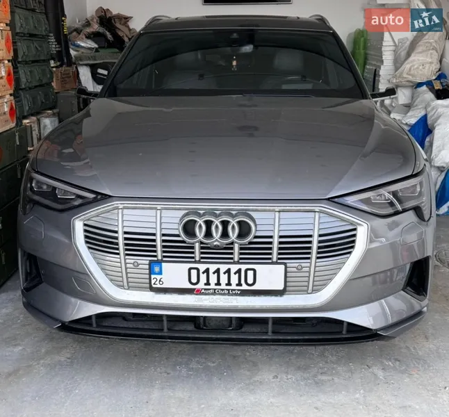 Audi e-tron 2019