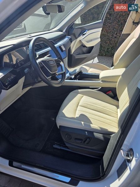 Внедорожник / Кроссовер Audi e-tron 2020 в Киеве фото 12 Внедорожник / Кроссовер Audi e-tron 2020 в Киеве