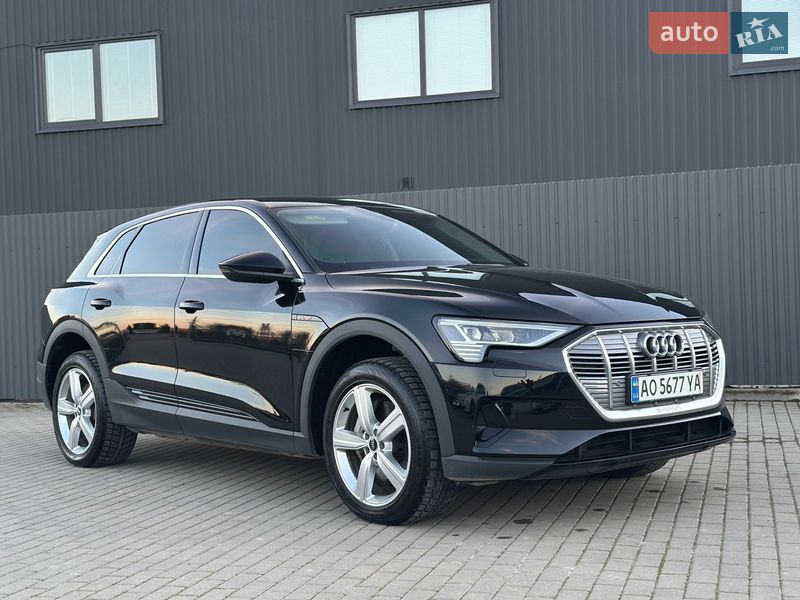 Внедорожник / Кроссовер Audi e-tron 2021 в Ужгороде