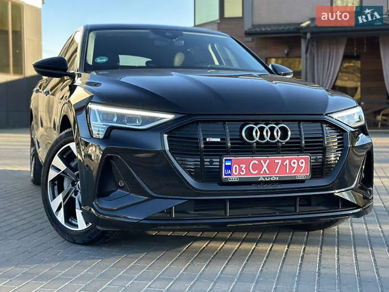 Audi e-tron 2022