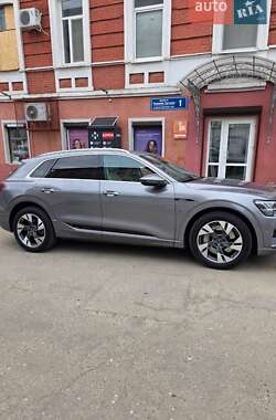 Внедорожник / Кроссовер Audi e-tron 2020 в Харькове