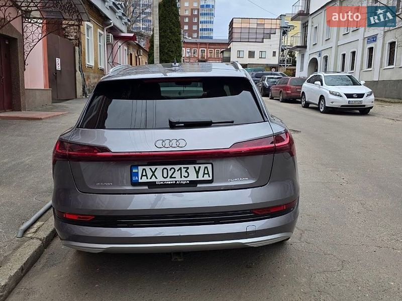 Внедорожник / Кроссовер Audi e-tron 2020 в Харькове