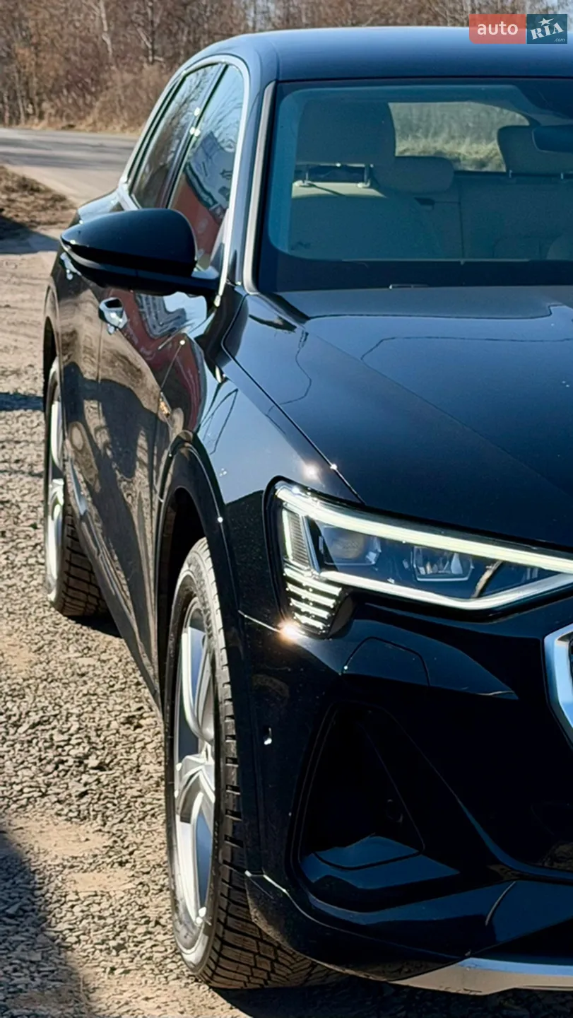 2021 Audi e-tron - мініатюра 2
