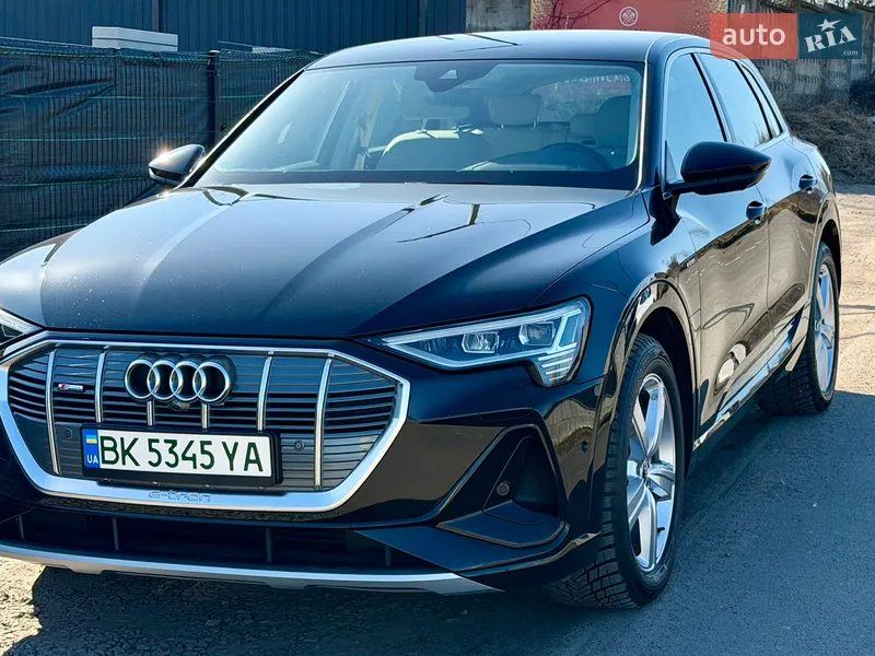 Audi e-tron 2021