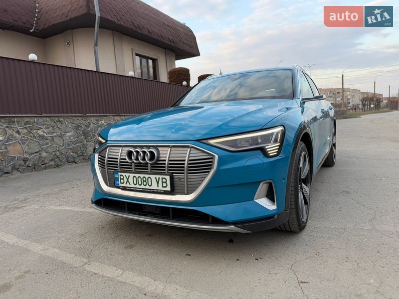 2019 Audi E-Tron, VIN WAUZZZGE2KB002775:plate — фото 1 (autoria)