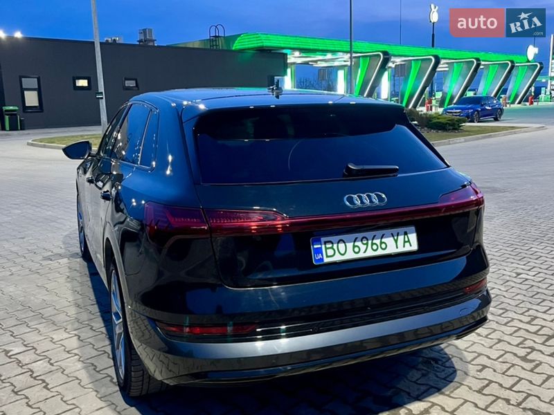 Внедорожник / Кроссовер Audi e-tron 2020 в Тернополе