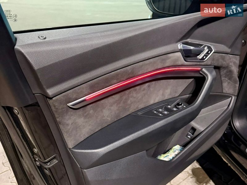 Внедорожник / Кроссовер Audi e-tron 2020 в Тернополе